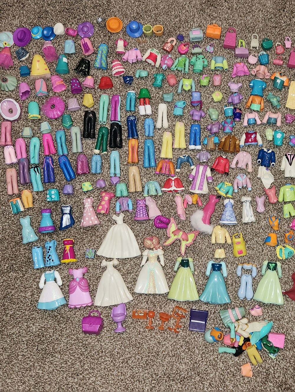 MASSIVE Vintage Y2K Polly Pocket Lot of 225+ Dolls, Rubber Clothes & Accessories